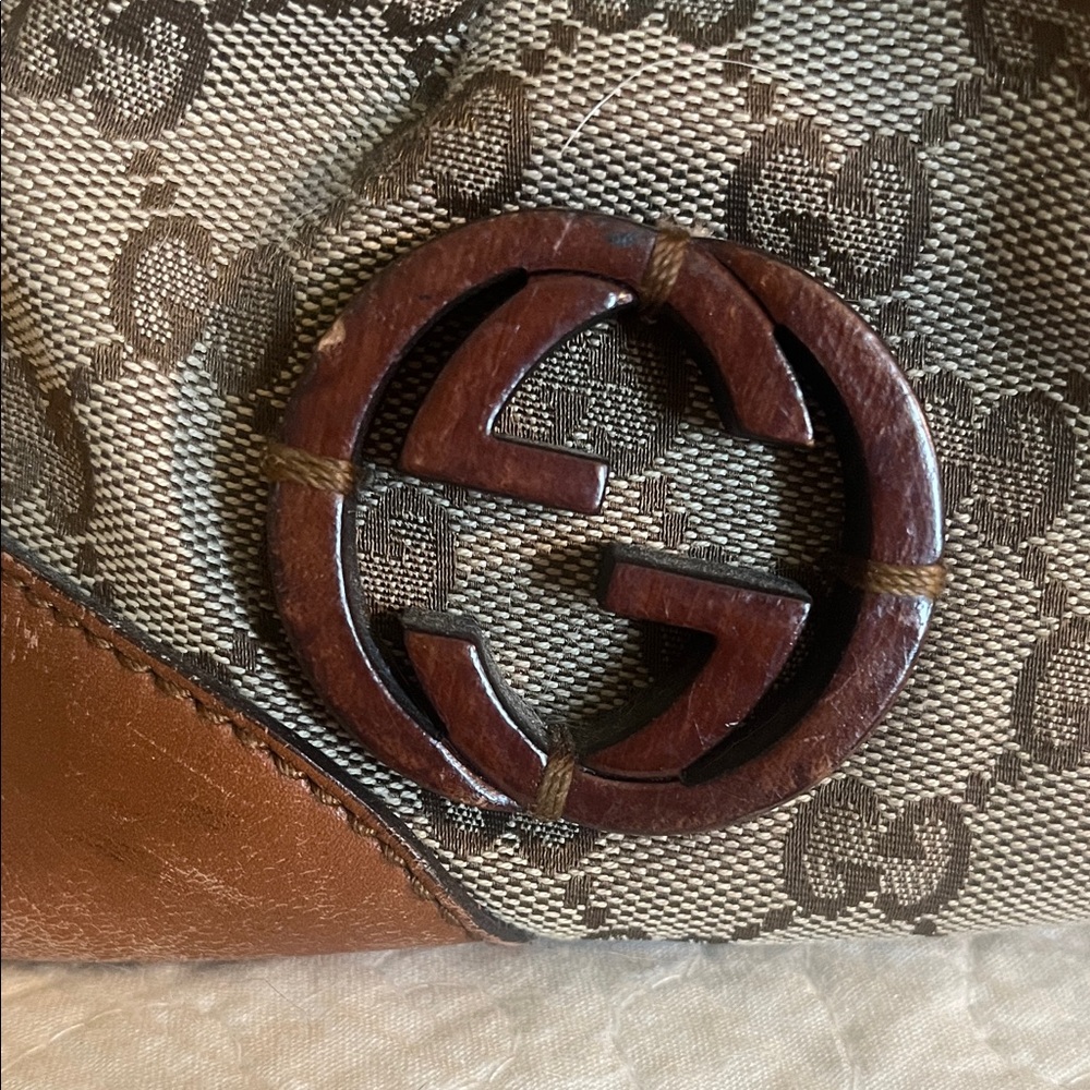 Authentic Gucci Monogram Satchel - Picture 2 of 13